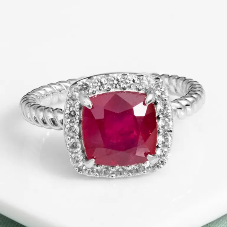 Bemainty-Rubin-Silberring