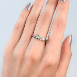 Edelstein-Silberring