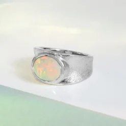 Welo-Opal-Silberring